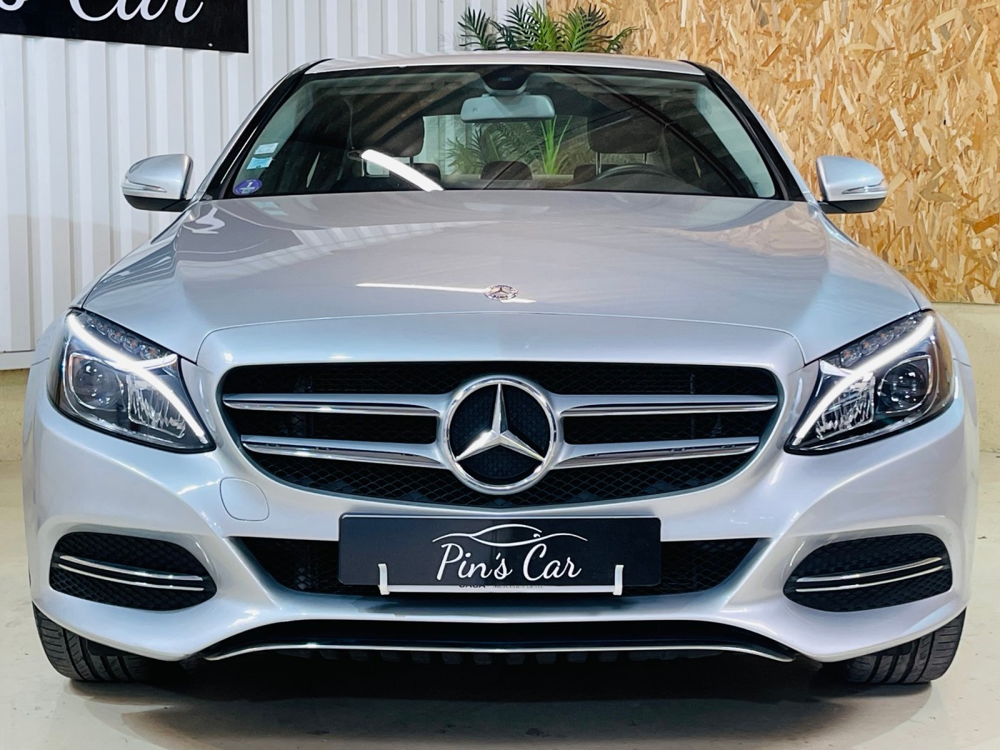 Mercedes-Benz Classe C C180 CGI 156 cv d'occasion, à vendre chez Pin's Car à Grandvilliers